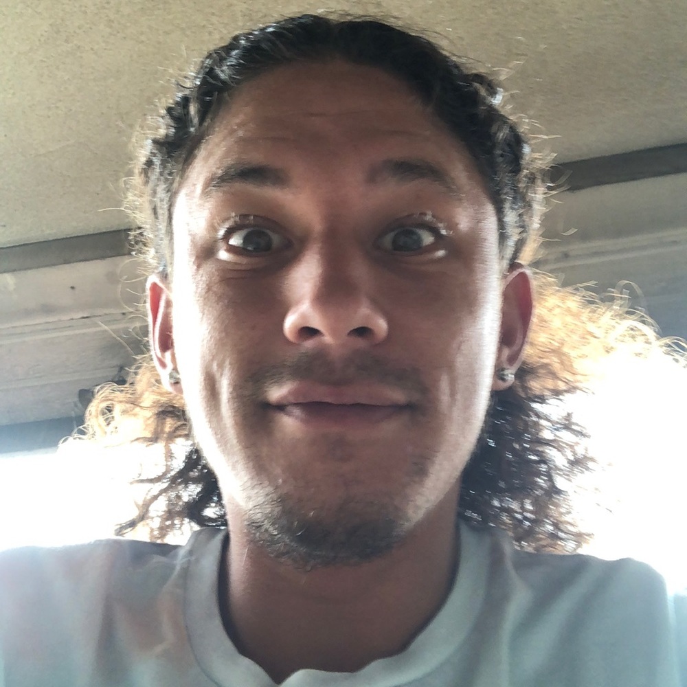 Meet your Posher, Ikaika